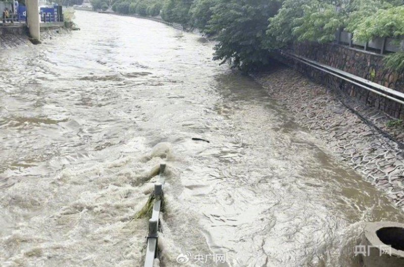 郑州暴雨1小时下了87.5毫米