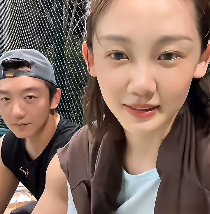 郑恺小姨子称从未花过郑恺苗苗的钱 