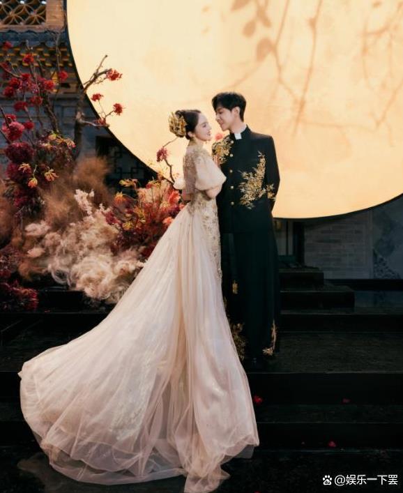 张维伊董璇首晒婚礼照