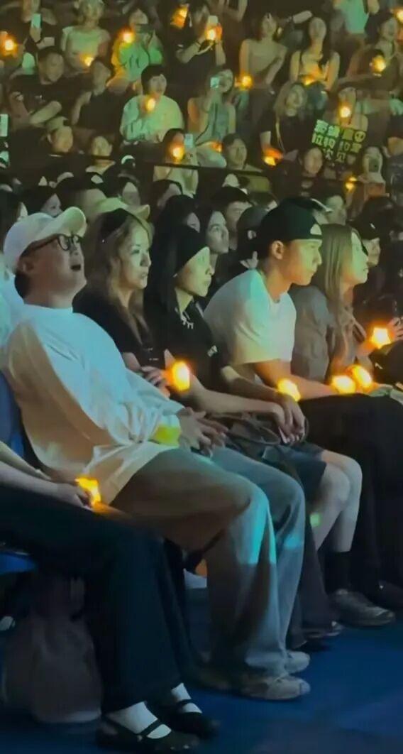 28岁窦靖童在香港举办演唱会