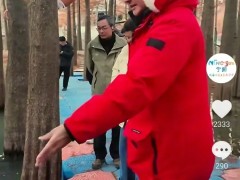 演员印小天在景区救下落水女子 宋先生说了什么内容?