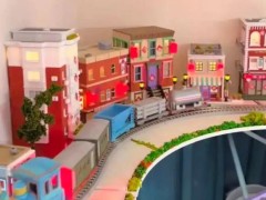 不想女儿玩手机宝爸手搓了个游乐场 引起网友热议！