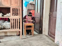 102岁奶奶每天睡15小时吃半斤猪蹄，早睡晚起，酒肉都爱！