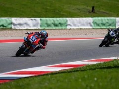 张雪爆火 这个男人是谁 修车学徒逆袭成冠军缔造者！