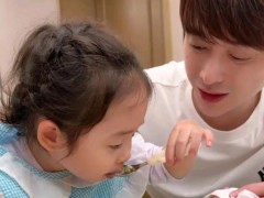 韩承羽宣布结婚生女 韩承羽：比起掌声，我更爱听女儿的哭声